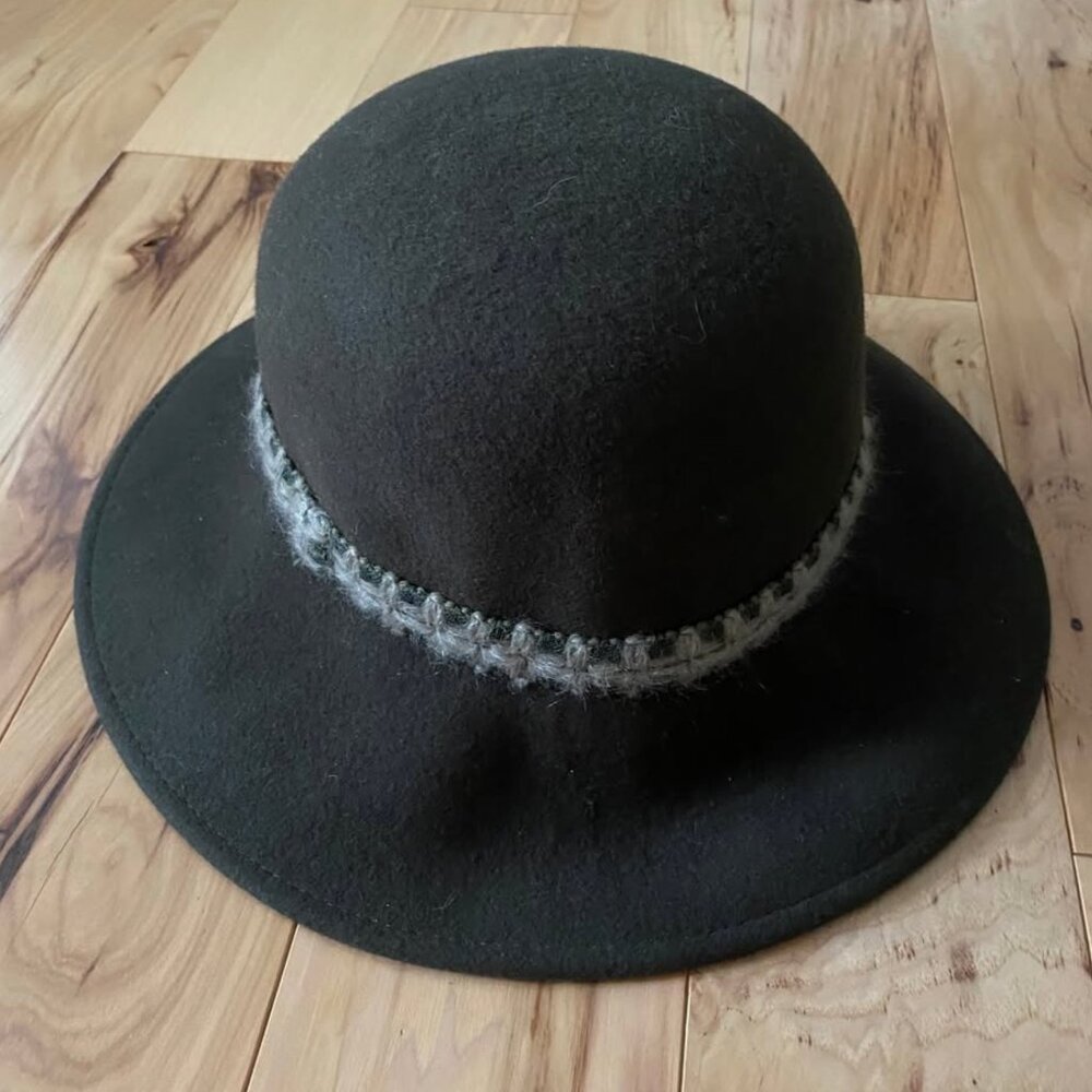 NEW 100% Wool Hat Galliano Sorbatti Made in Italy Deep Green Twine Trim